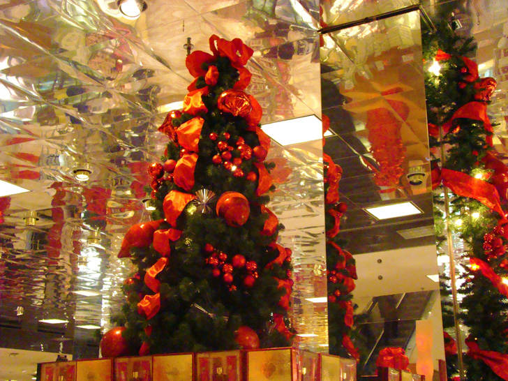 Macy's Lenox Square Mall Atlanta Christmas Tree