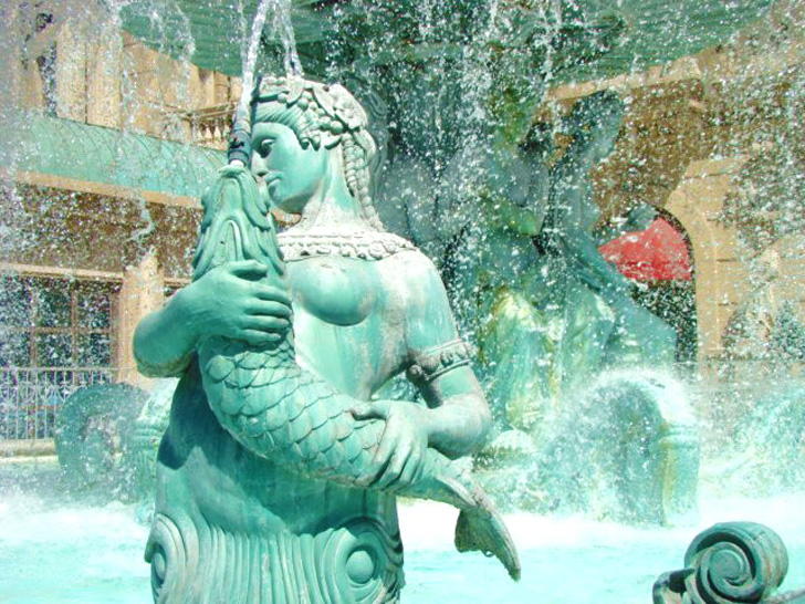 Water Sculpture Las Vegas